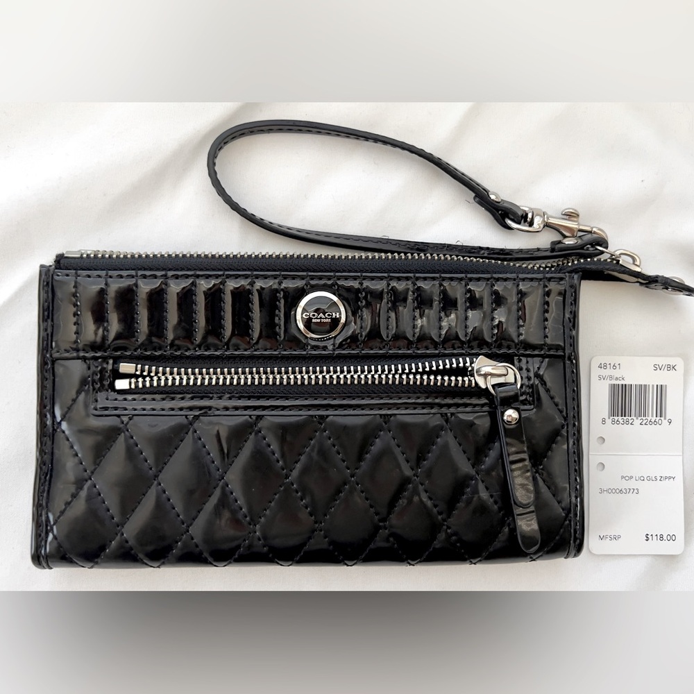 COACH POPPY LIQUID GLOSS ZIPPY WRISTLET #48161 Black NWT
